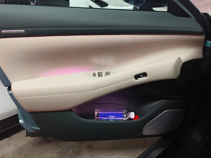 Фото 7 - Xiaomi YU7