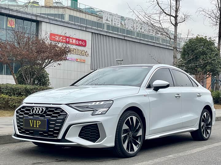 Фото 1 - Audi A3