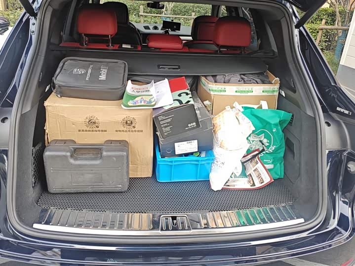 Фото 4 - Porsche Cayenne Hybrid