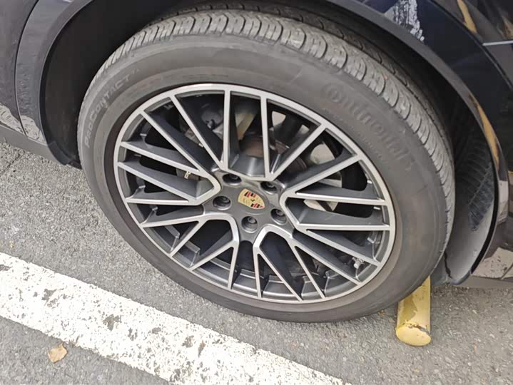 Фото 6 - Porsche Cayenne Hybrid