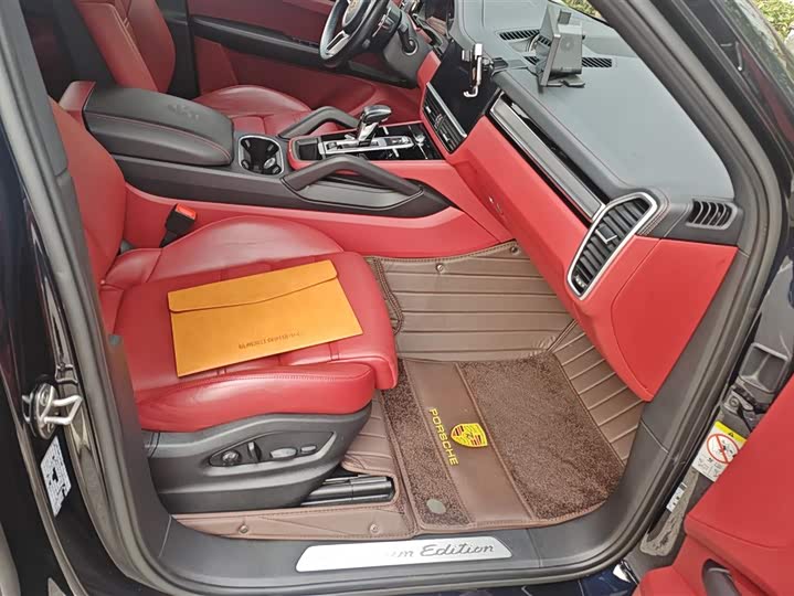 Фото 8 - Porsche Cayenne Hybrid