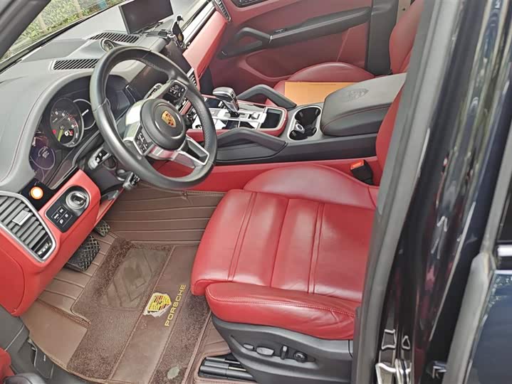 Фото 9 - Porsche Cayenne Hybrid