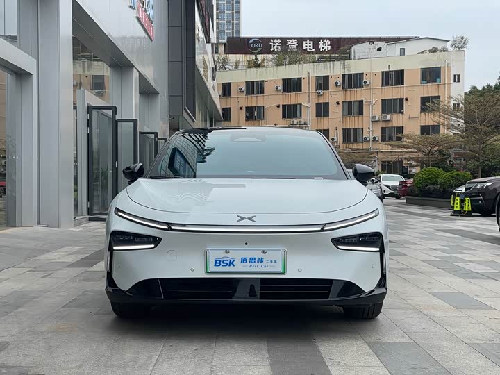 Фото 2 - XPeng F57