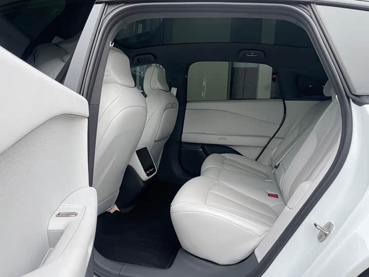 Фото 5 - XPeng F57