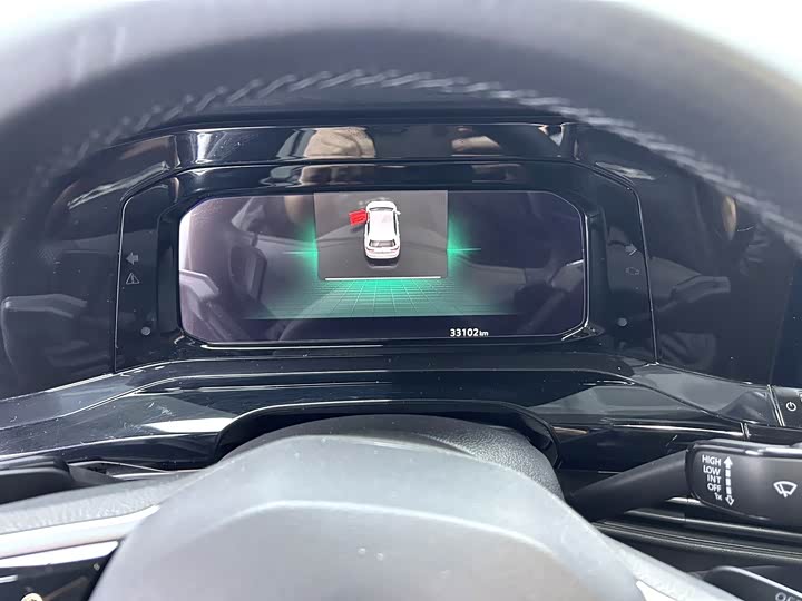 Фото 8 - Volkswagen Golf