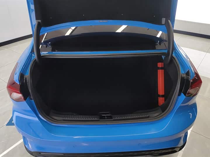 Фото 4 - Ford Focus