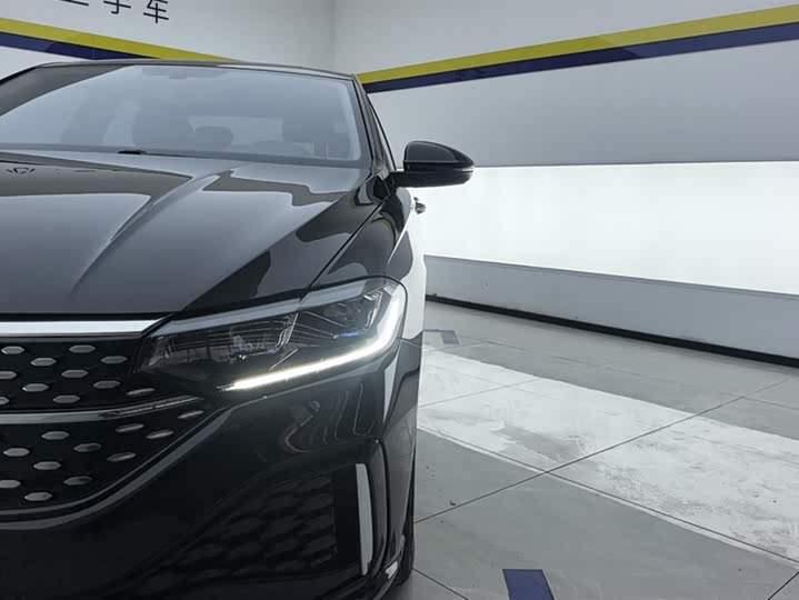 Фото 5 - Volkswagen Lavida