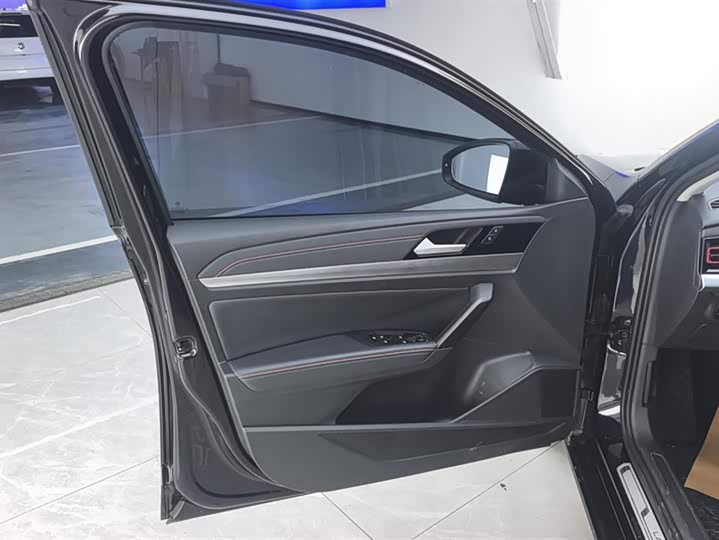 Фото 7 - Volkswagen Lavida