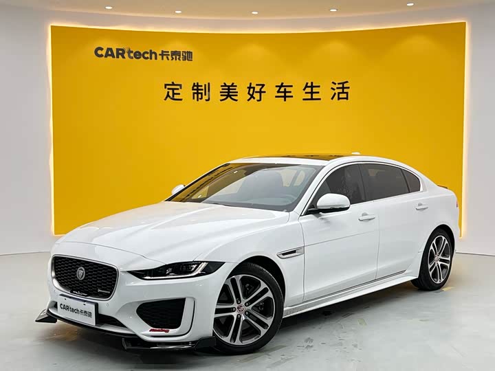 Фото 1 - Jaguar XE L