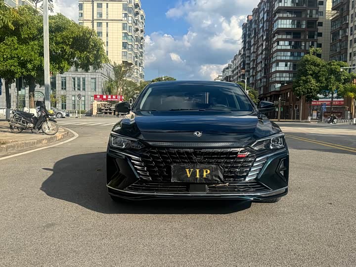 Фото 1 - Dongfeng Aeolus Yixuan Max