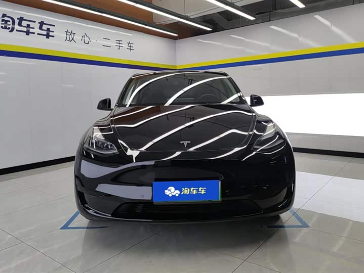 Фото 2 - Tesla Model Y