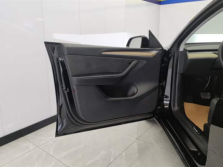 Фото 7 - Tesla Model Y