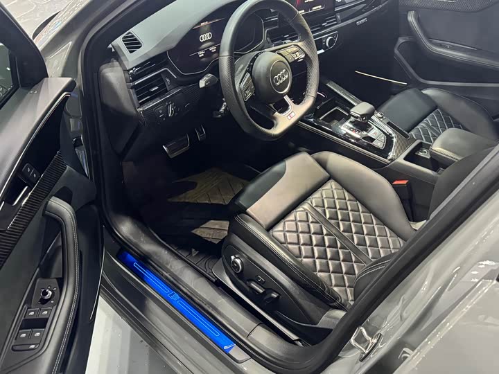 Фото 3 - Audi S4