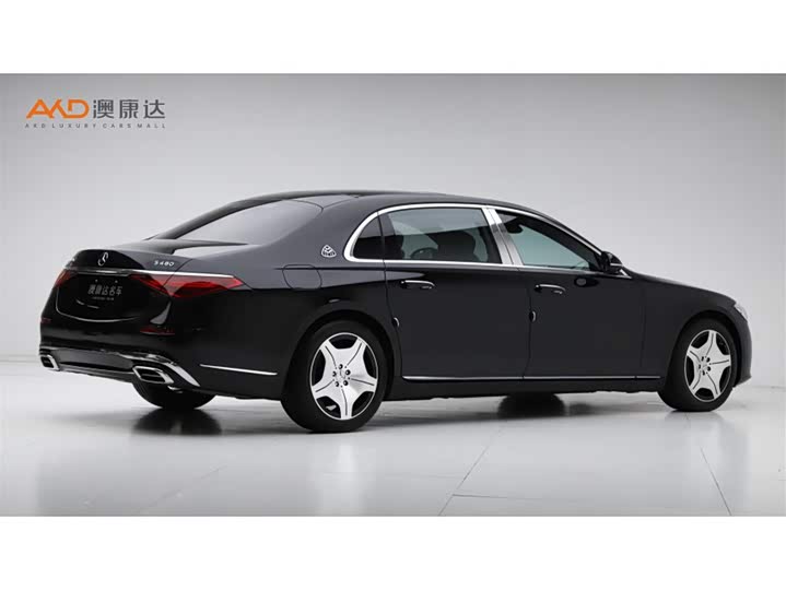 Фото 3 - Mercedes-Benz Maybach S-Class