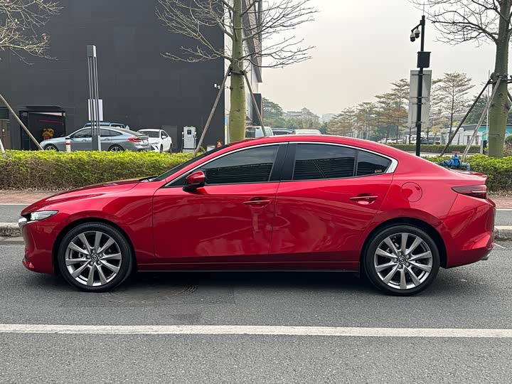 Фото 5 - Mazda 3 (Axela)