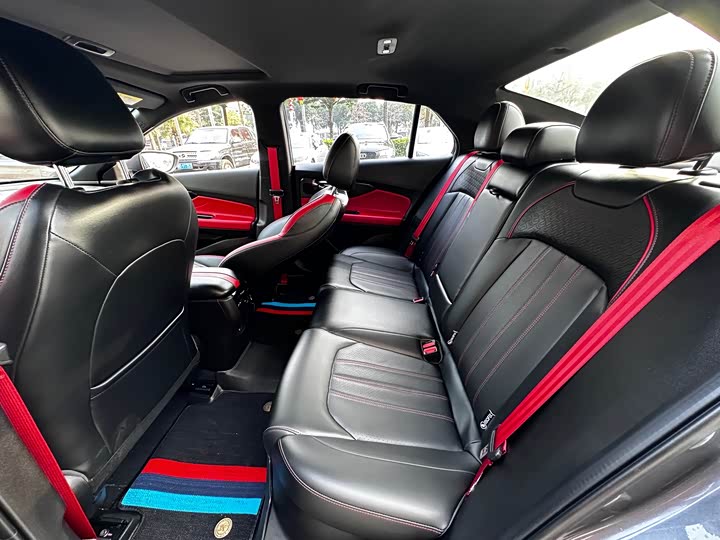 Фото 9 - GAC Trumpchi Empow R