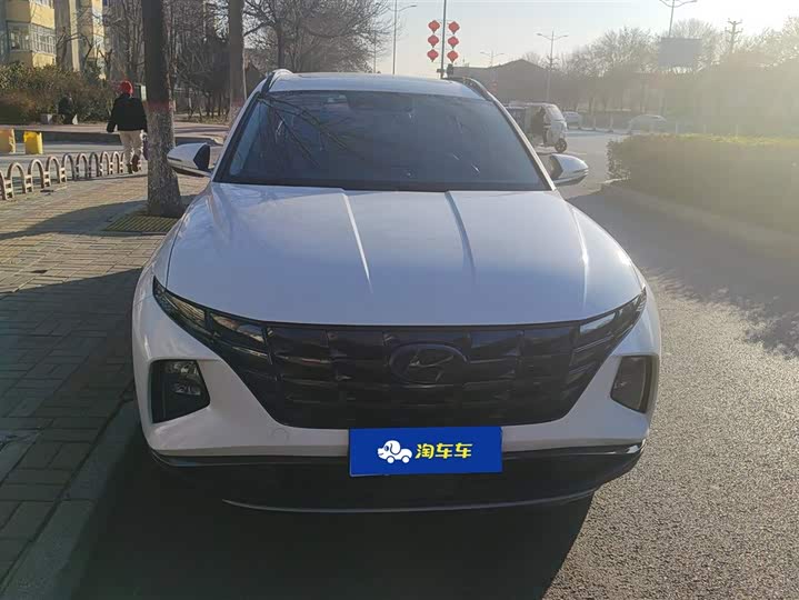 Фото 2 - Hyundai Tucson L