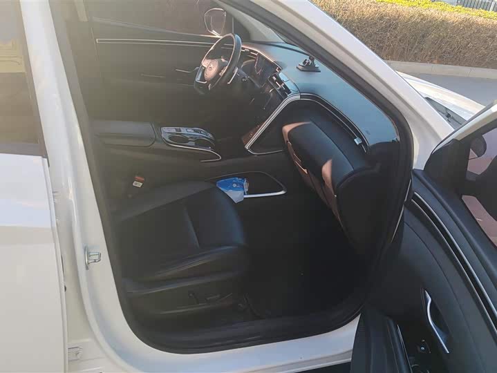 Фото 8 - Hyundai Tucson L