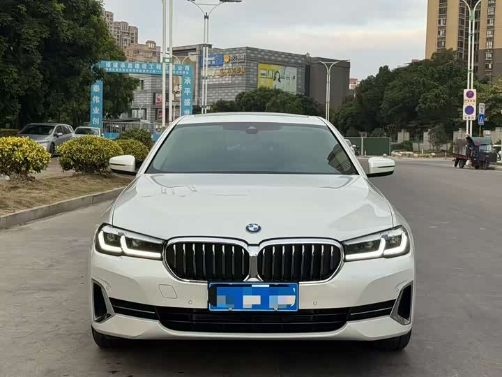 Фото 2 - BMW 5 Series