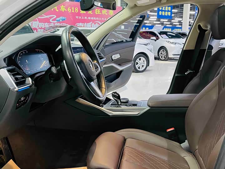 Фото 7 - BMW 3 Series