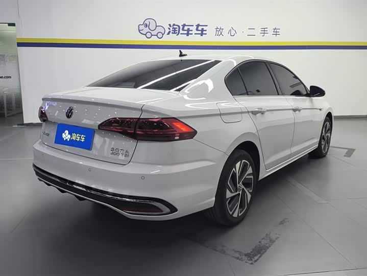 Фото 3 - Volkswagen Bora