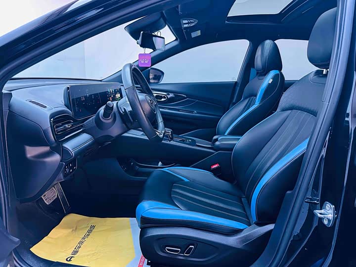 Фото 3 - GAC Trumpchi Empow R