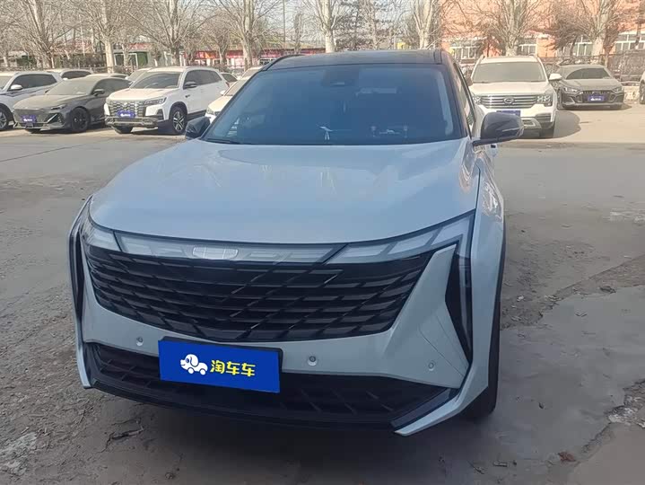 Фото 2 - Geely Atlas L