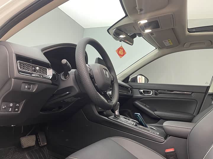 Фото 9 - Honda Civic