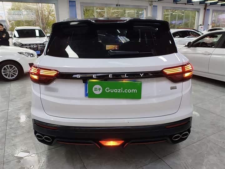 Фото 6 - Geely Coolray