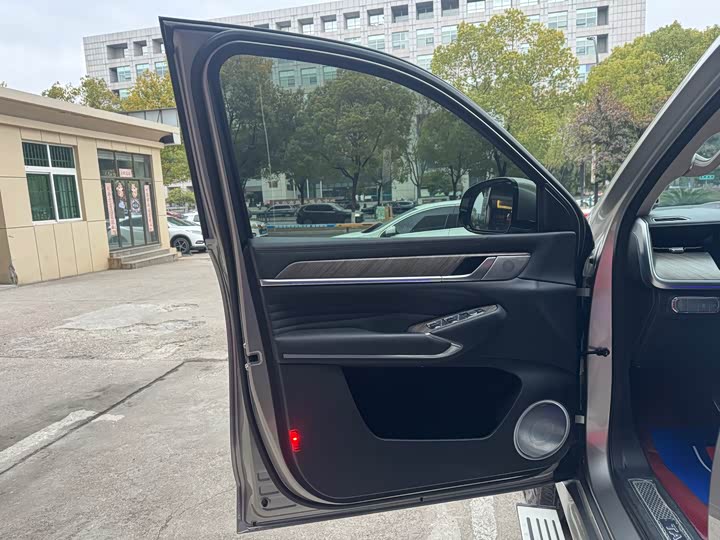 Фото 8 - Tank 500