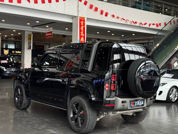 Фото 4 - Land Rover Defender