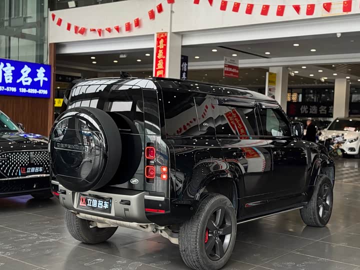 Фото 6 - Land Rover Defender