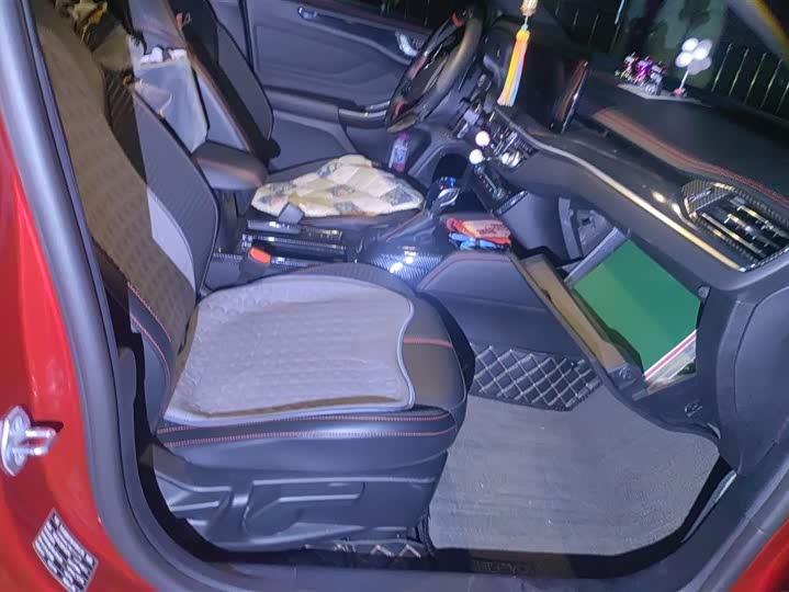 Фото 8 - Ford Focus