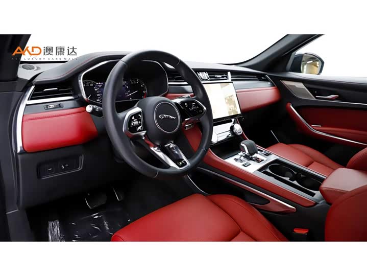 Фото 6 - Jaguar F-Pace