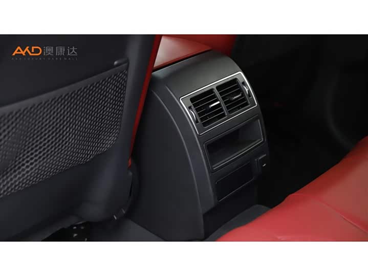 Фото 9 - Jaguar F-Pace