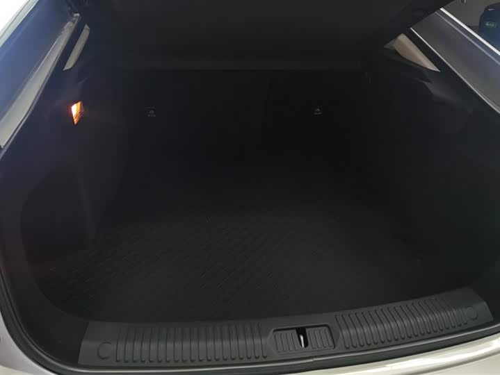 Фото 4 - Bestune B70