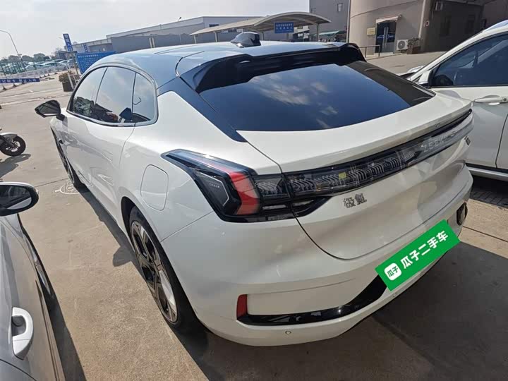 Фото 5 - Zeekr 001