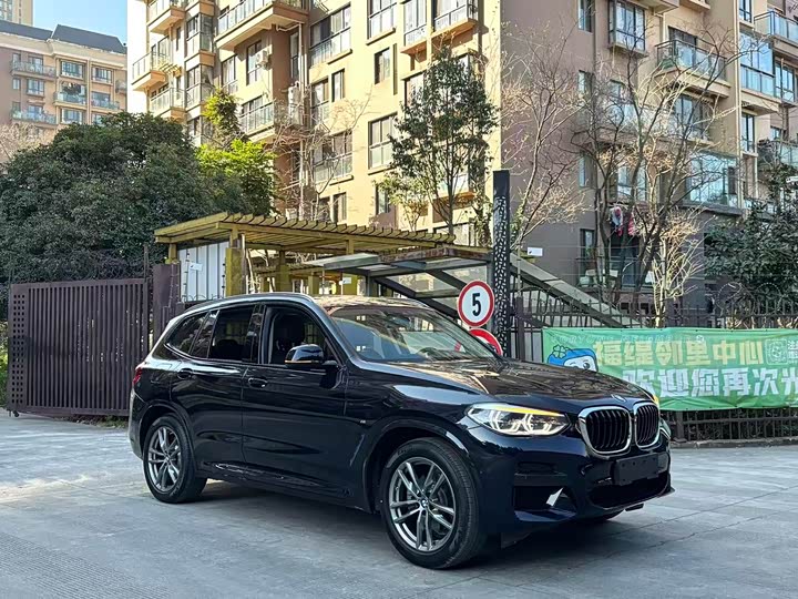 Фото 2 - BMW X3