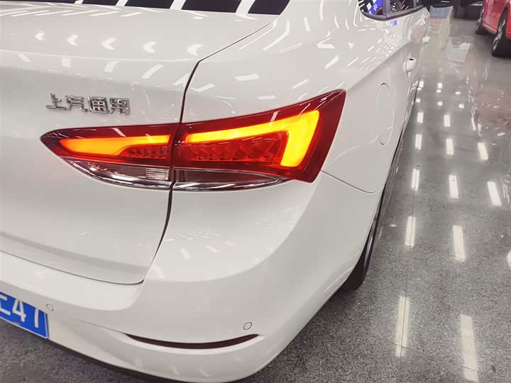 Фото 8 - Buick Excelle GT