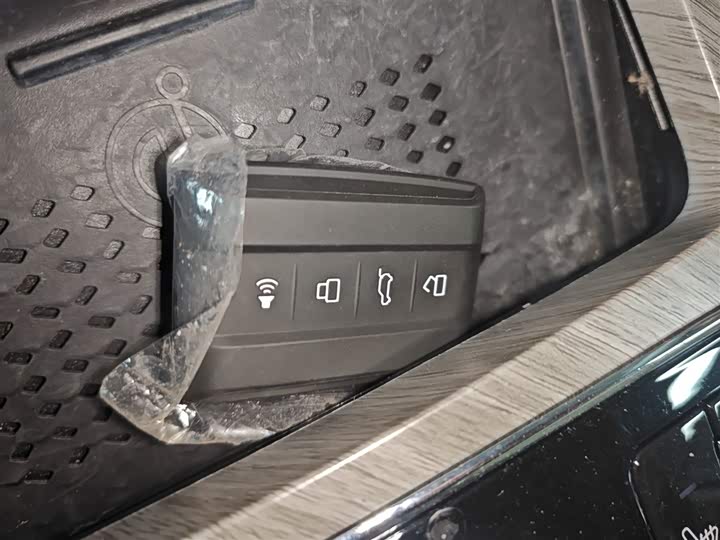 Фото 9 - Tank 500 Hybrid