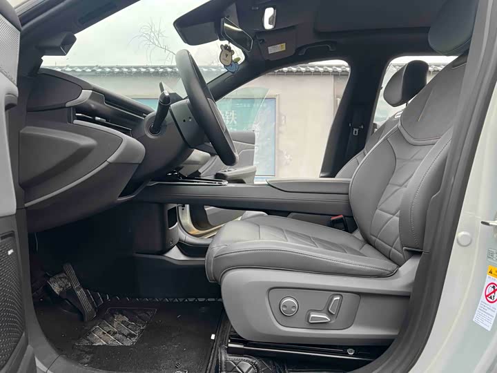 Фото 7 - Changan Deepal S05