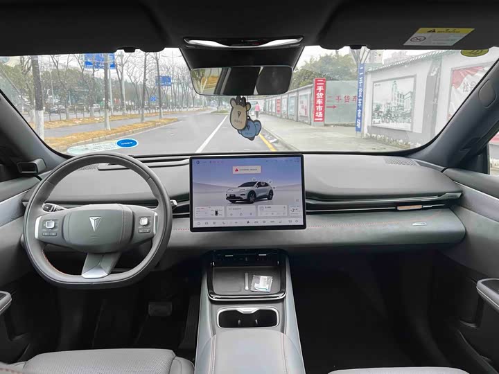 Фото 8 - Changan Deepal S05