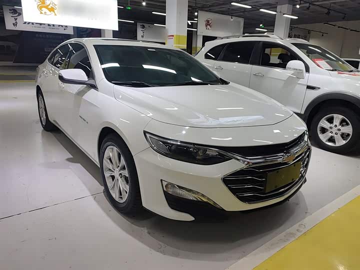 Фото 4 - Chevrolet Malibu XL