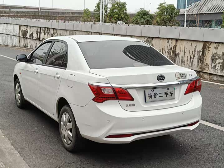 Фото 8 - BYD F3