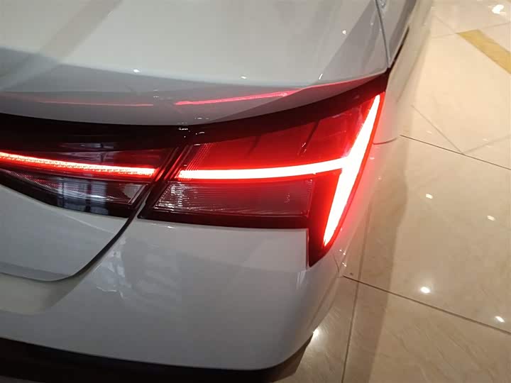 Фото 8 - Hyundai Elantra N line