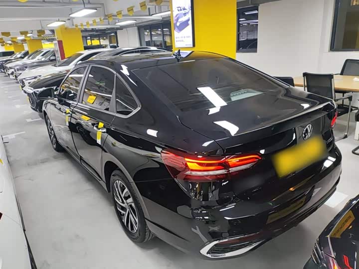 Фото 5 - Volkswagen Lavida