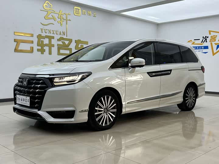 Фото 1 - Honda Elysion