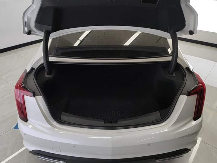 Фото 4 - Cadillac CT5