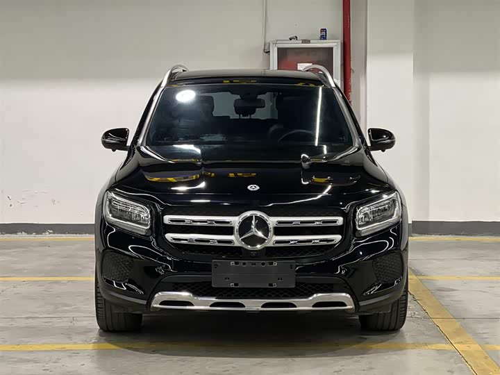Фото 2 - Mercedes-Benz GLB-Class