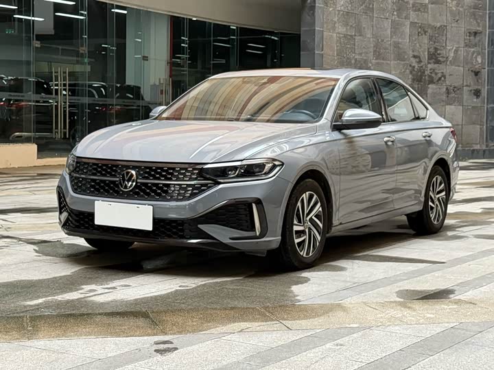 Фото 1 - Volkswagen Lavida